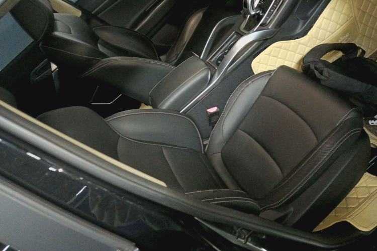 Used Geely Auto Emgrand X7 Sport 2021 Million Edition 1.8TD DCT Two-Wheel Drive Luxury Model
