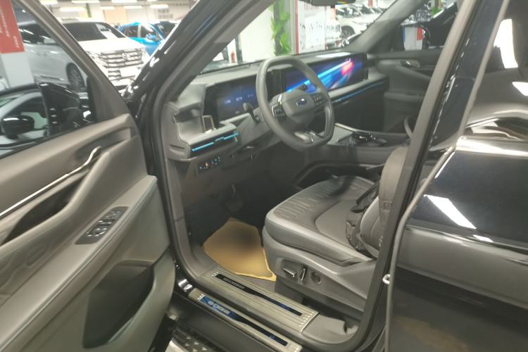 Used Ford Edge 2023 Ford Explorer L 2.0T EcoBoost Two-Wheel Drive 7-Seater Luxury Model Left Front Seat