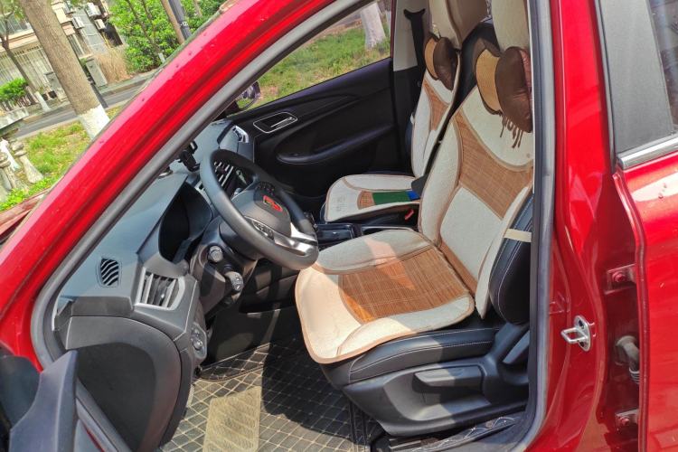 Used Roewe i5 2020 1.5L Automatic 4G Connect Luxury Flagship Edition Left Front Seat