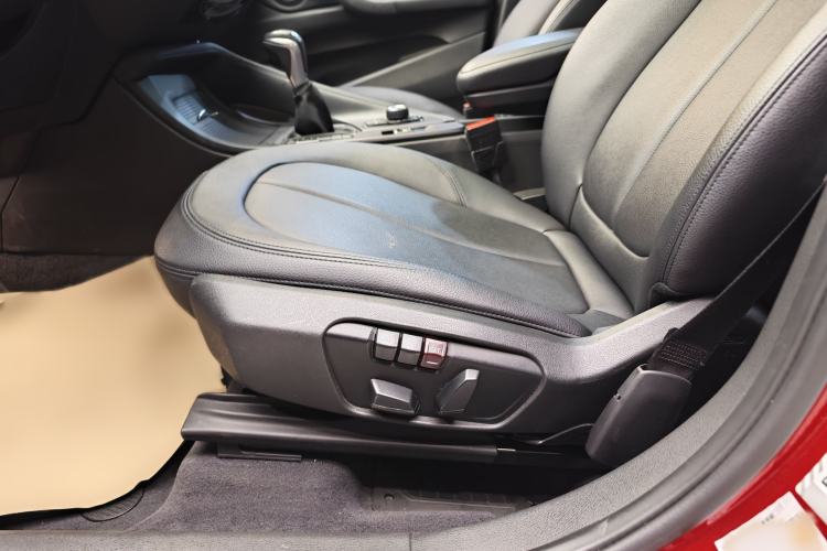 Used BMW X1 2018 sDrive18Li Fashion Model Interior 3