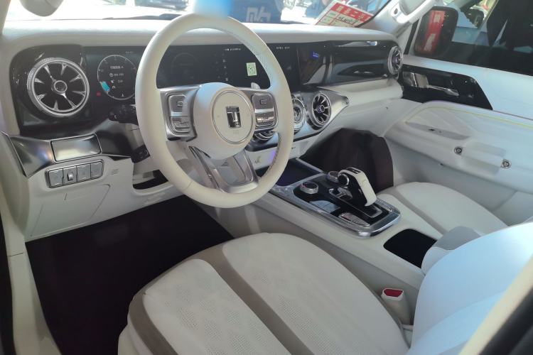 Used Cyberspace Tank 300 2021 2.0T Cyber Tank
