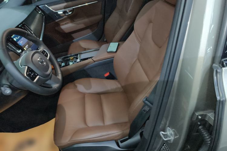 Used Volvo V90 2022 Cross Country B5 AWD Smart Range Edition