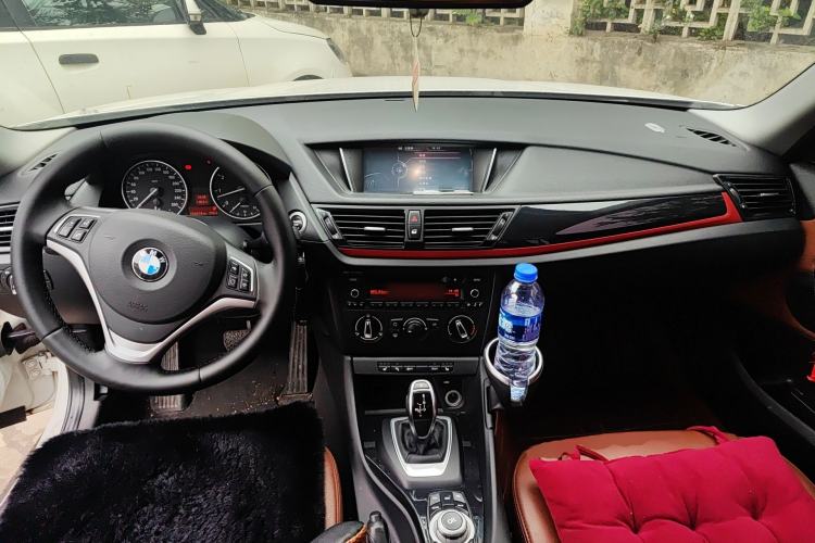 Used BMW X1 2015 sDrive18i Fashion Upgrade Edition Center Console