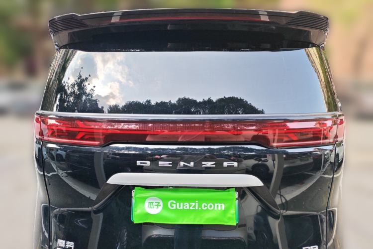 Used Denza D9 2022 DM-i 970 Four-Wheel Drive Flagship Model
