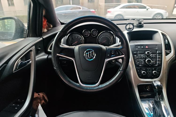 Used Buick GT 2011 GT 1.8L Automatic Fashion Edition Leather Model