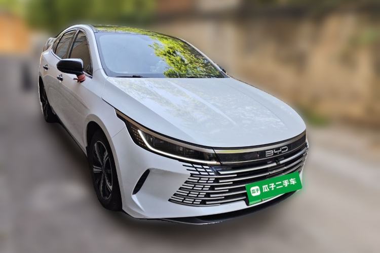 Used BYD Destroyer 05 2023 Champion Edition DM-i 120KM Prestige Model Front Right 45 Deg