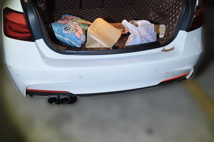 Used BMW 3 Series 2018 320Li Leading Model M Sport Package Trunk