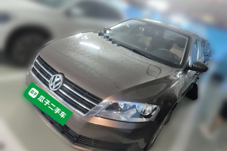 Used Volkswagen Gran Lavida 2013 1.6L Automatic Fashion Model