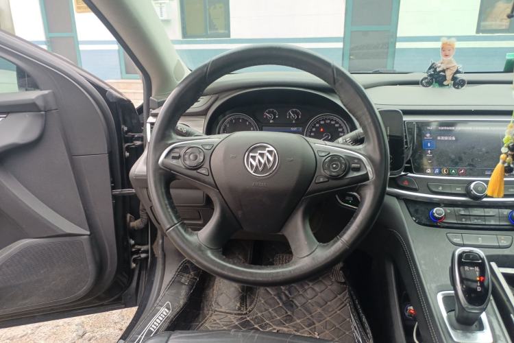 Used Buick LaCrosse 2019 28T Luxury Version
