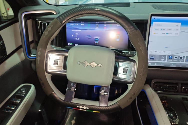 Used Formula Leopard Leopard 5 2023 Navigator Edition