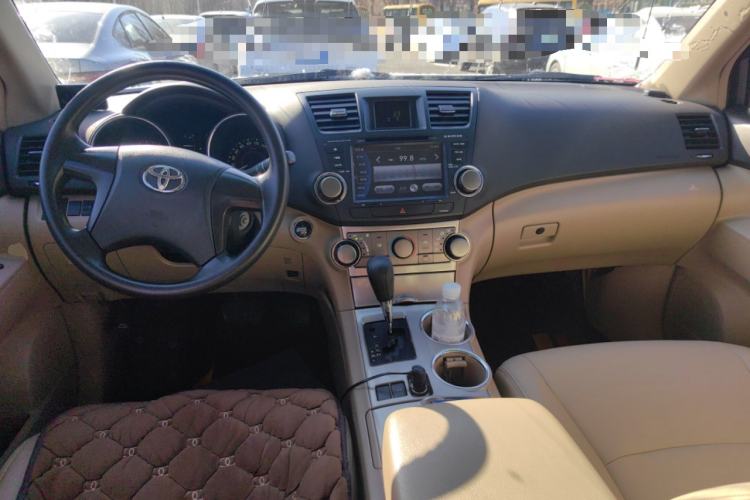 Used Toyota Highlander 2013 2.7L Two-Wheel Drive 5-Seater Purple Gold Edition
