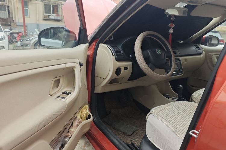 Used Skoda Fabia 2012 1.4L Automatic Crystal Edition Driver Seat