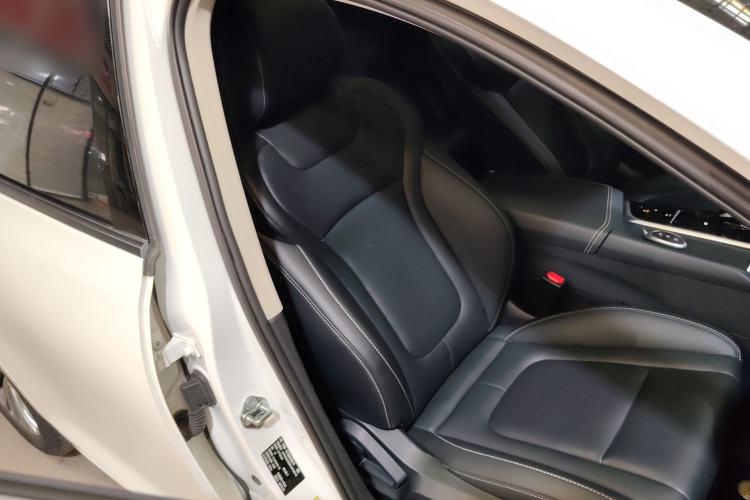 Used Bestune B70 2023 Third Generation 1.5T Automatic Enjoyment Version
