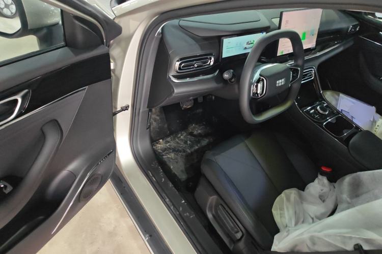 Used Geely Galaxy Stellar 6 2026 Model 125km Long-range Edition
