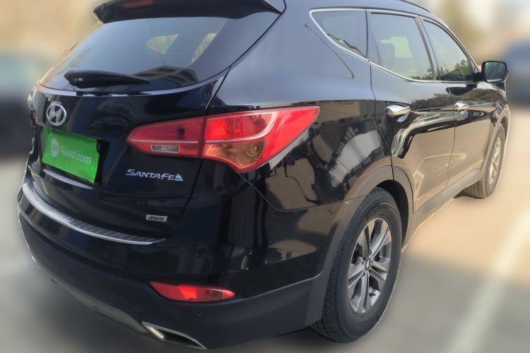 Used Hyundai Santa Fe 2013 2.4L Automatic Two-Wheel Drive Smart Version