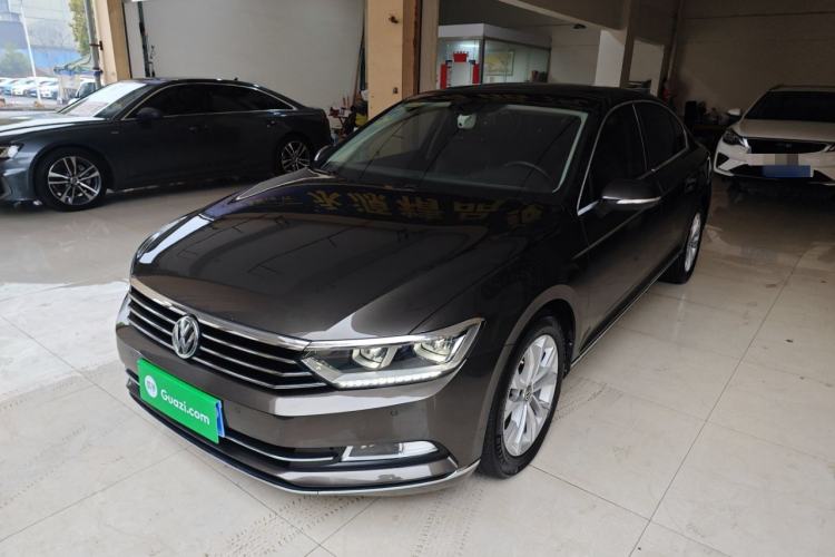 Used Volkswagen Magotan 2017 330TSI DSG Luxury Model