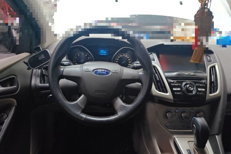 Used Ford Focus 2015 Sedan 1.6L Automatic Comfort Model
