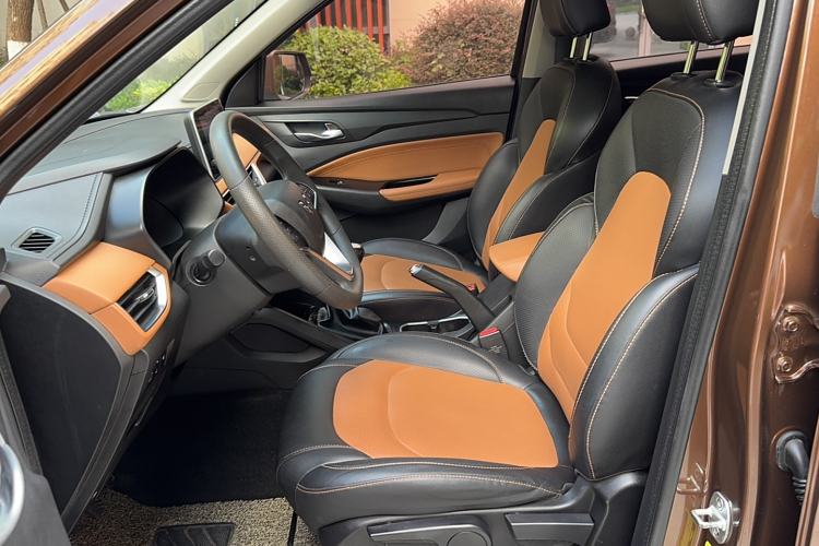 Used Wuling Hongguang S3 2018 1.5T Manual Luxury Model China V Standard
