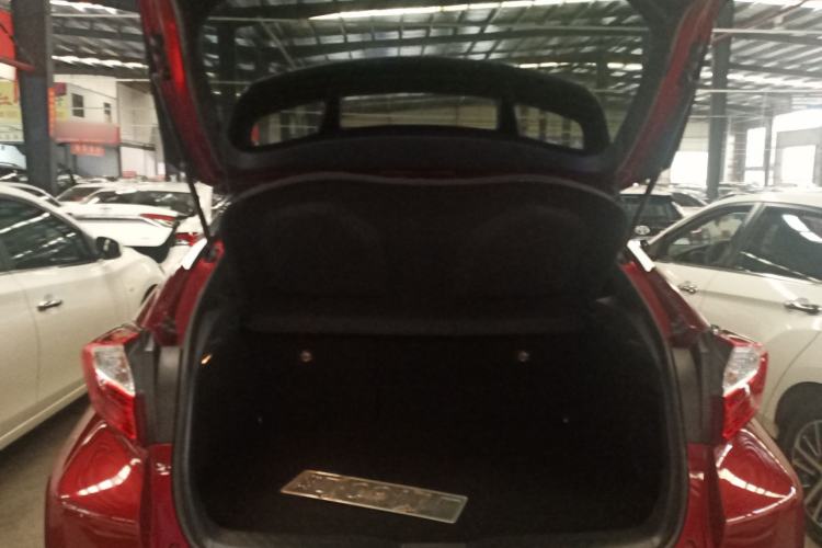 Used Toyota IZOA 2018 2.0L Yichi Version China VI Standard Trunk