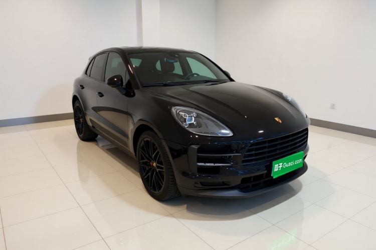 Used Porsche Macan 2020 Macan 2.0T Front Right 45 Deg