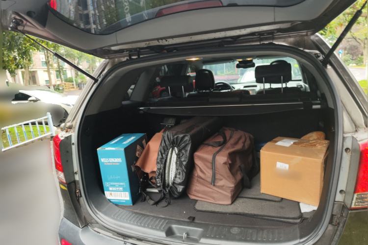 Used Kia Sorento 2012 2.4L Gasoline Supreme Edition Trunk