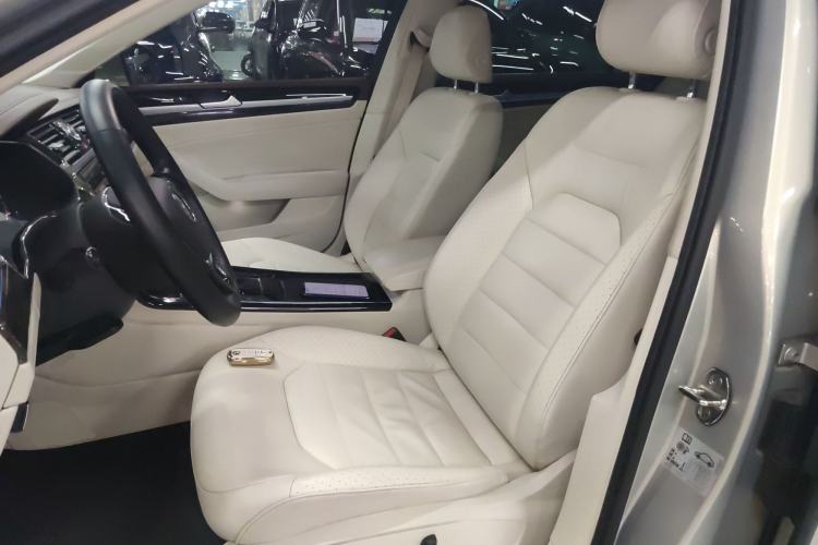 Used Volkswagen Phideon 2018 Revised Version 380TSI Two-Wheel Drive Business Edition