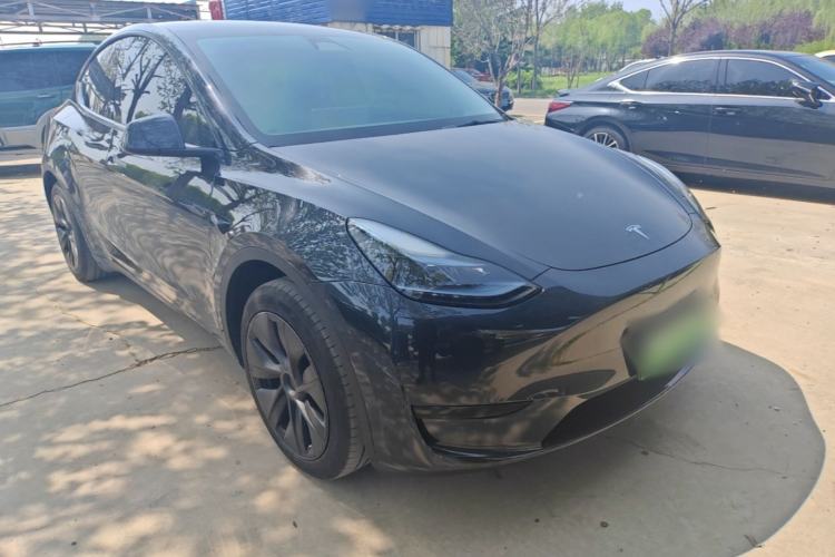 Used Tesla Model Y 2024 Rear-Wheel-Drive Version Front Right 45 Deg