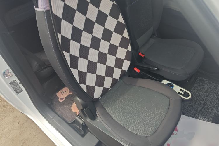 Used Wuling Hongguang MINIEV 2022 Zizai Version Lithium Iron Phosphate Right Front Seat