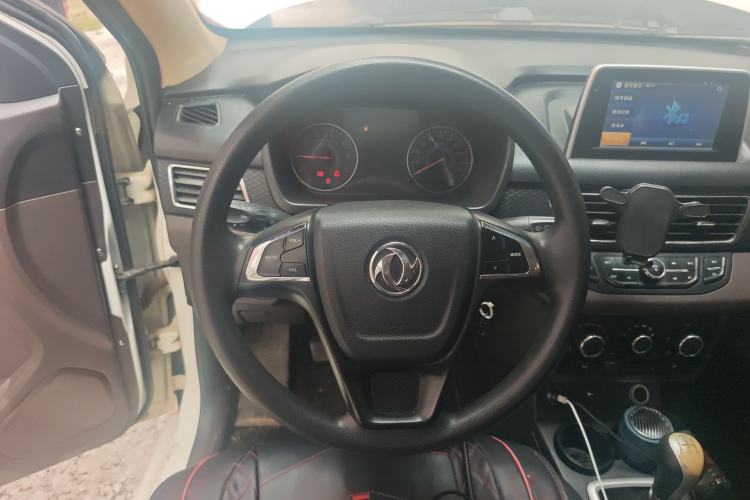 Used Dongfeng Fengon 330 2018 1.5L 330S Comfort Edition DK15
