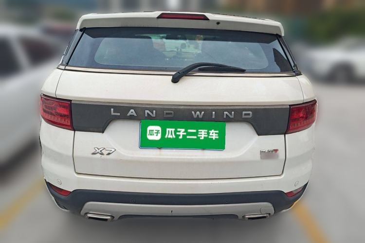 Used Land X7 2015 2.0T Panoramic Prestige Edition
