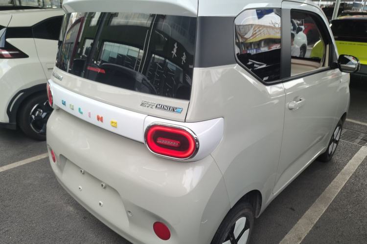 Used Wuling Hongguang MINIEV 2024 3rd Generation 215km Advanced Version Rear Right 45 Deg