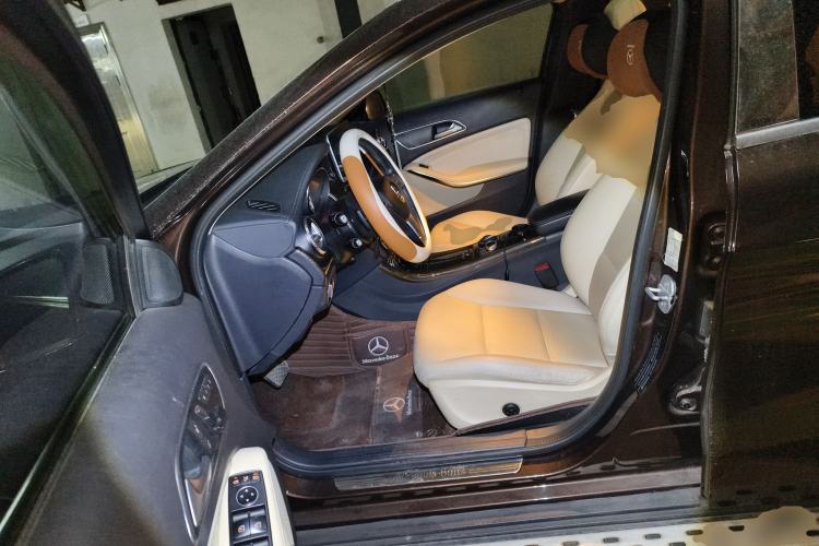 Used Mercedes-Benz GLA 2015 GLA 200 Fashion Model