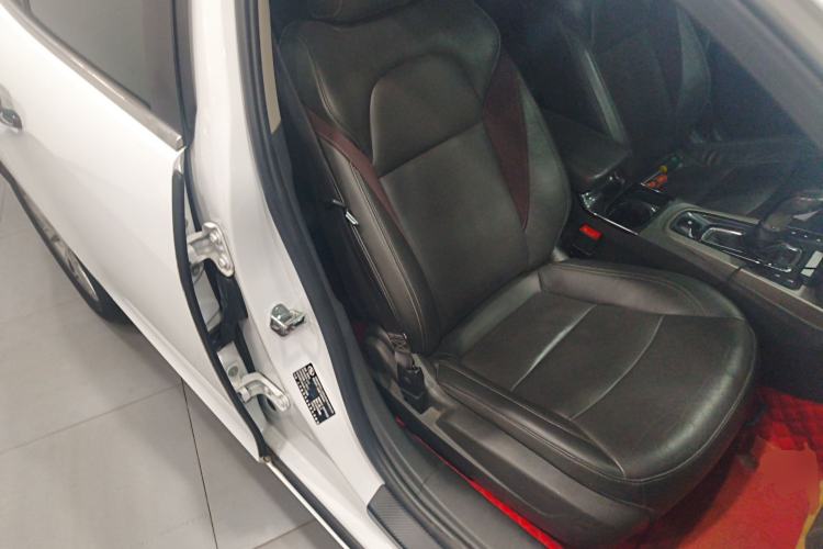 Used Chevrolet Malibu 2017 1.5T Automatic Luxury Edition Right Front Seat