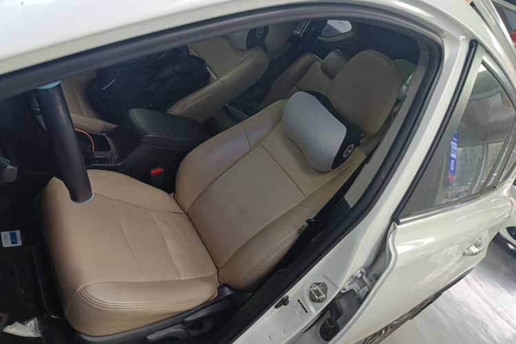 Used Toyota RAV4 2016 2.0L CVT Two-Wheel Drive Fashion Edition China V Standard