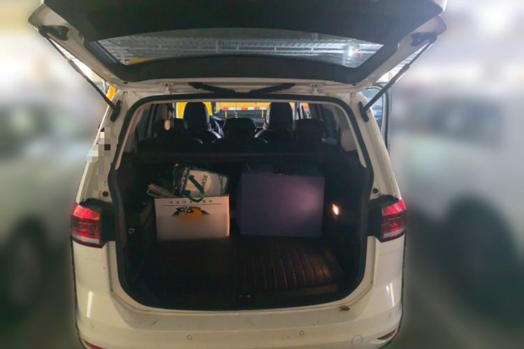 Used Volkswagen Touran 2016 Volkswagen Touran L 280TSI DSG Comfort Edition
