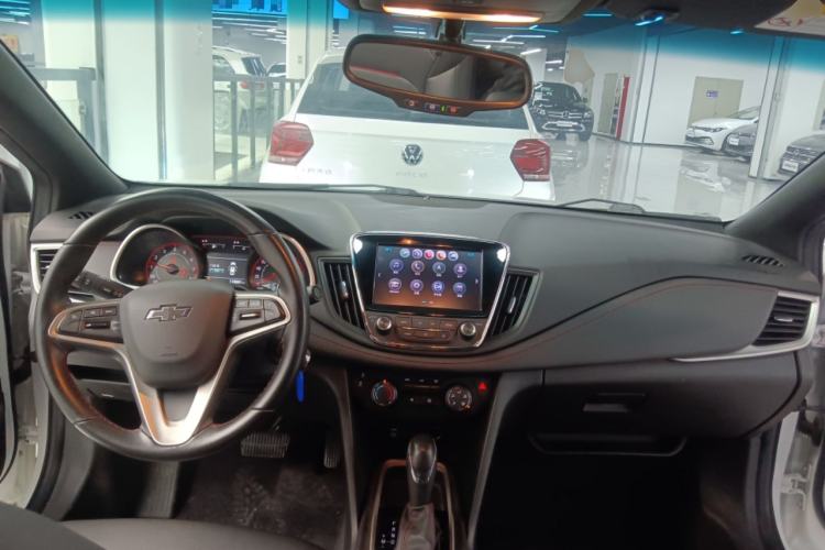 Used Chevrolet Monza 2019 RS 330T Automatic Comfort Edition China VI Standard Center Console