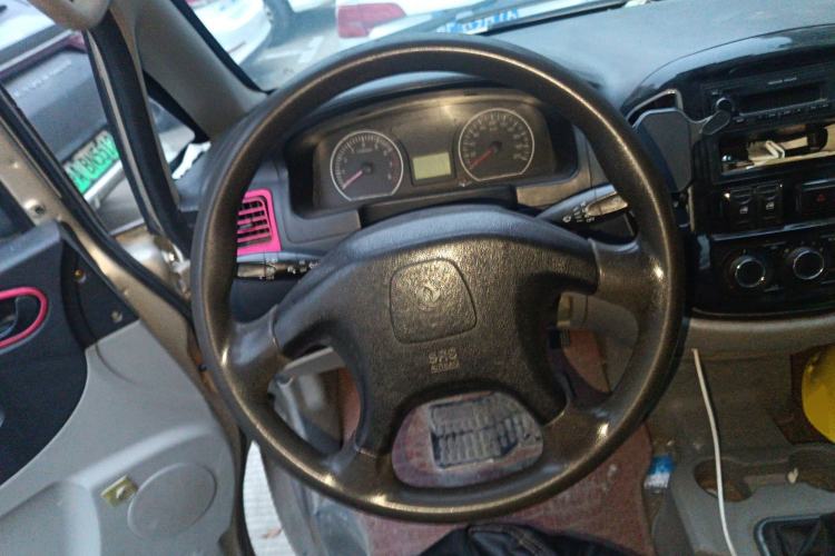 Used FORTHING Lingzhi 2016 M3L 1.6L 7-Seater Comfort Model Steering Wheel