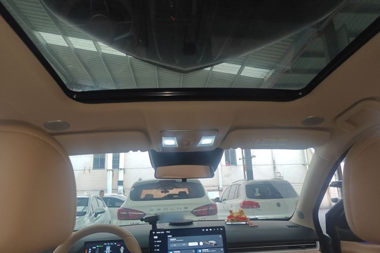 Used Landian E5 PLUS 2026 Model 165km Long-Range Travel Flagship Version 5-seater
