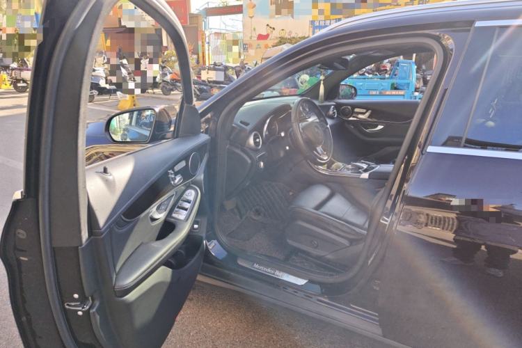 Used Mercedes-Benz GLC 2019 GLC 260 L 4MATIC Dynamic Model