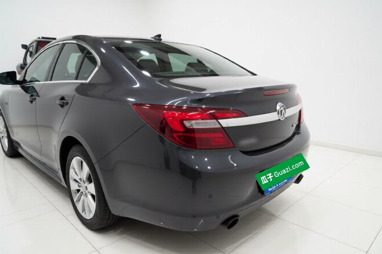 Used Buick Regal 2015 2.0L Leading Fashion Edition Exterior 2