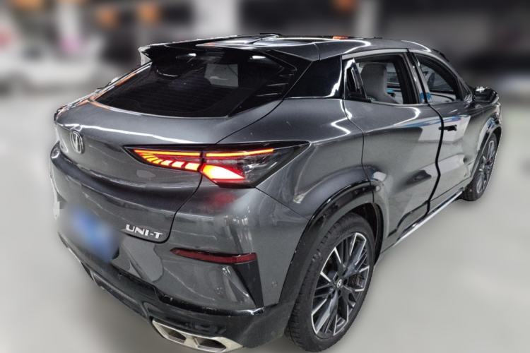 Used CHANGAN UNI-T 2023 2nd Generation 1.5T Flagship Version
