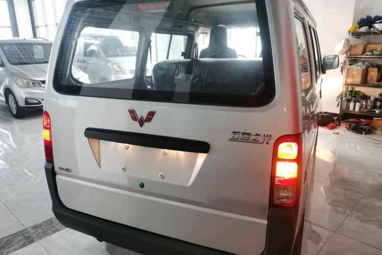 Used Wuling Zhiguang 2023 1.5L Practical Version 5/7 Seats