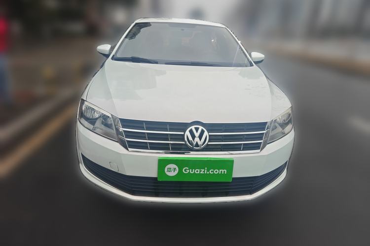 Used Volkswagen Lavida 2013 Revised Classic 1.6L Automatic Fashion Edition Front