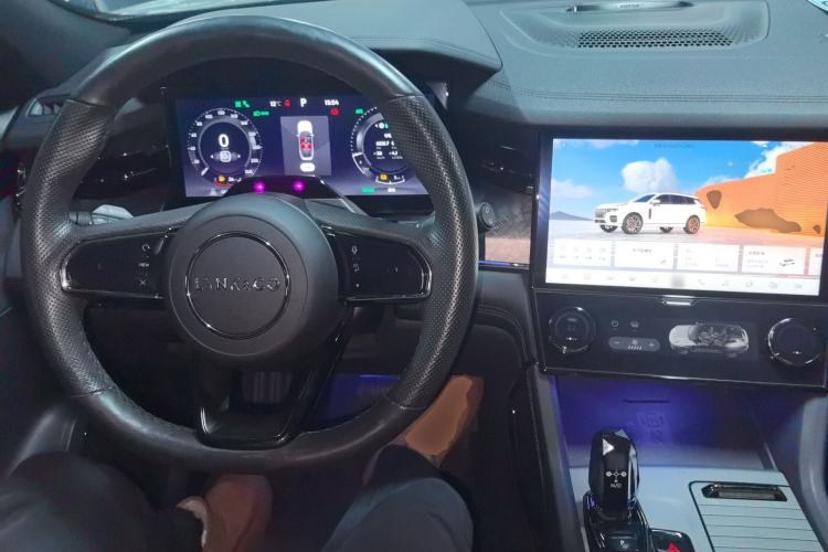 Used Lynk & Co 09 EM-P 2021 2.0T PHEV Halo Six-Seater
