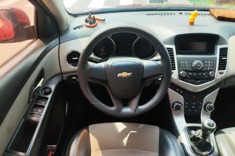 Used Chevrolet Cruze 2012 1.6L SE MT Steering Wheel