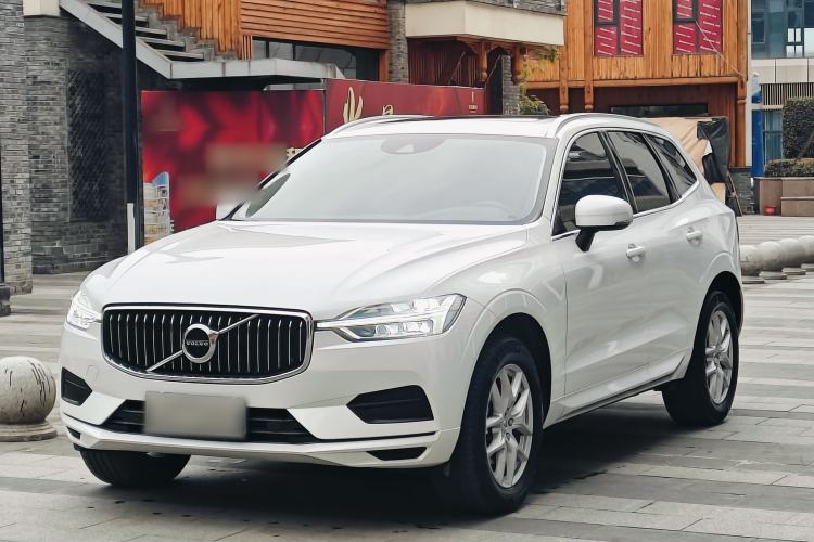 Used Volvo XC60 2019 T5 4x4 Smart Edition China V Standard