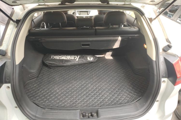 Used Geely Auto Emgrand X7 Sport 2016 1.8TD Automatic ZhiShang Model Trunk