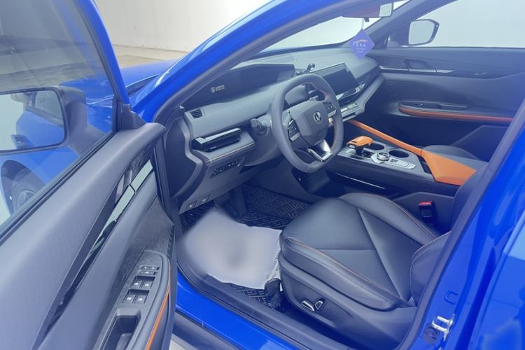 Used Changan UNI-V 2022 1.5T Prestige Version