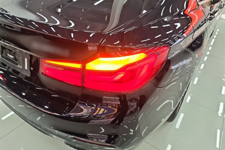 Used BMW 5 Series 2020 530Li Leading Model M Sport Package Right Rear Taillight