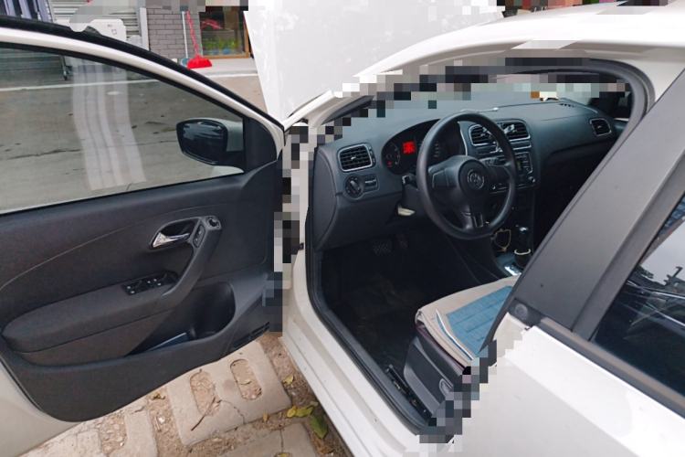 Used Volkswagen Polo 2011 1.6L Automatic ZhiShang Version Driver Seat